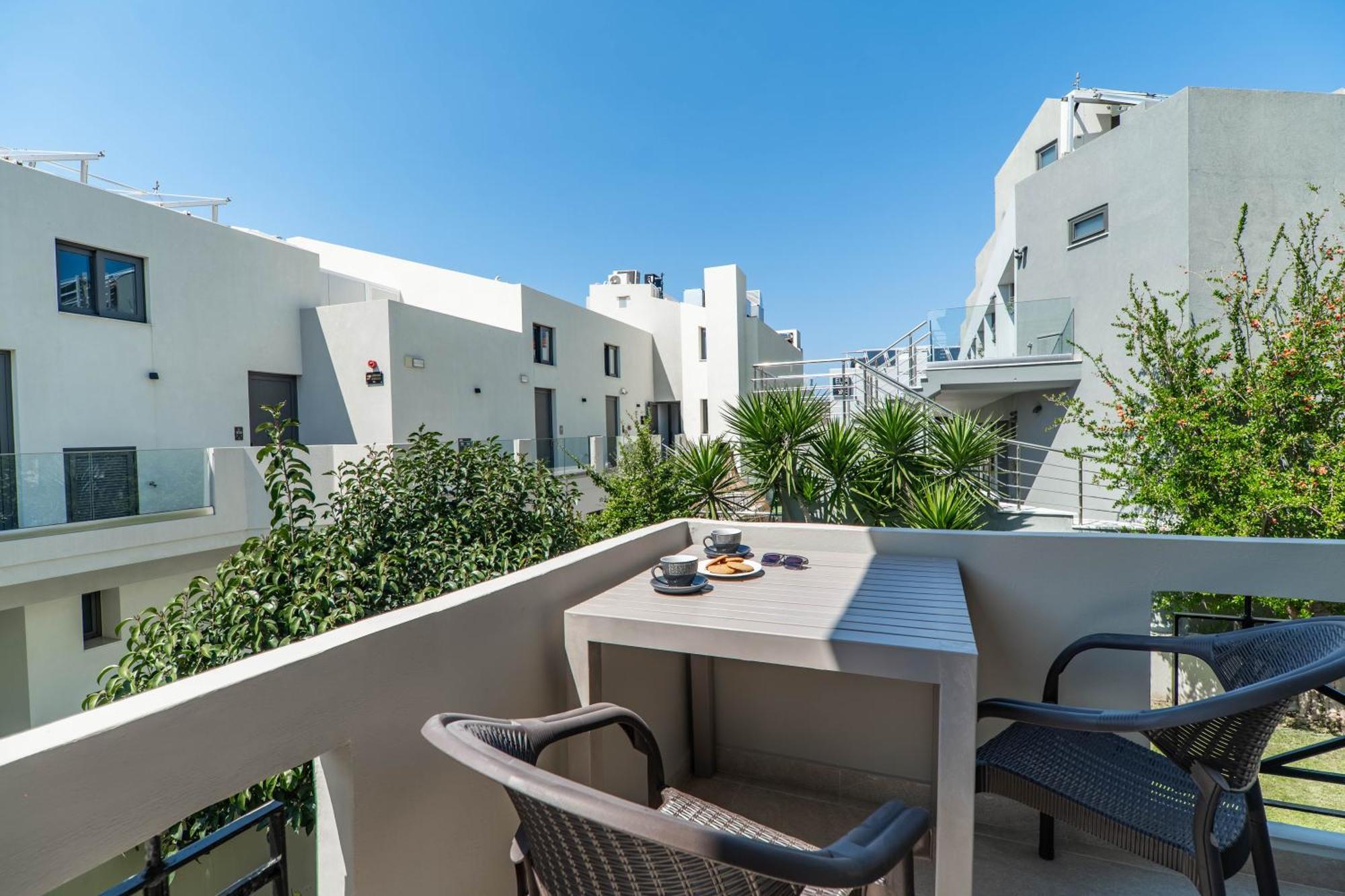 Manos Beachside Apartment